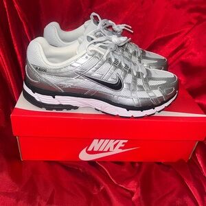 Women’s Nike P-6000 Size 8.5